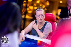 Jenny rahakott saab järgmise põntsu