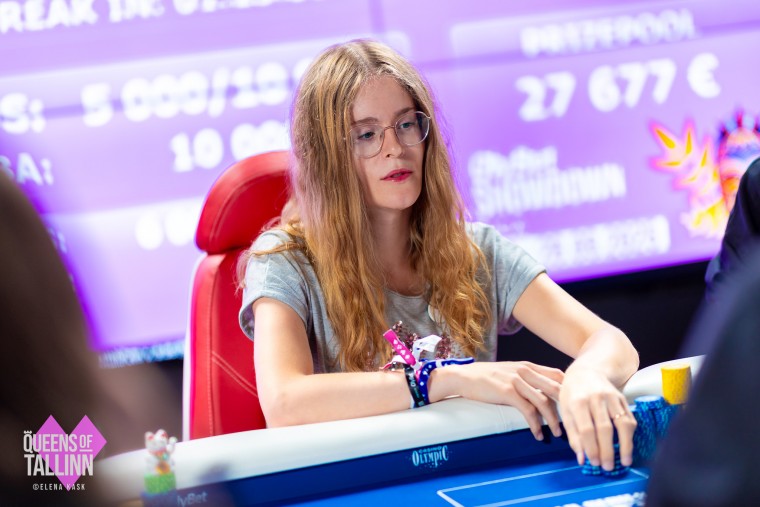 Annika duubeldab läbi Aytani