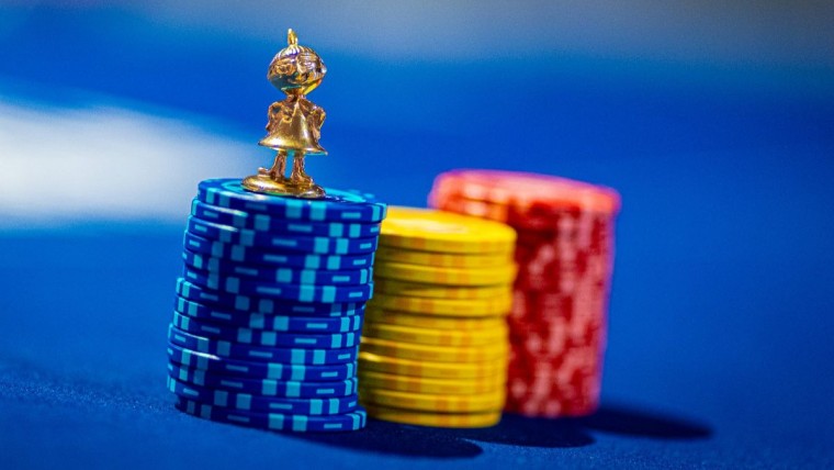 Christmas Cracker 2025 p&otilde;hiturniiri esimesel avap&auml;eval tehti 70 sisseostu