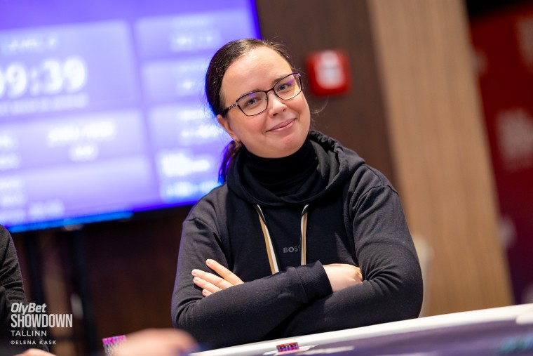 NAISTETURNIIR: Heads-up'is Kristina ja Leone