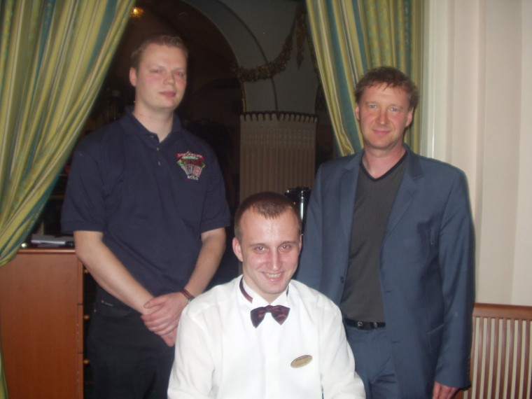 Juha_Helppi, Deniss, Lothar_Landauer_EST_Champs_2003_main_event_top2.jpg